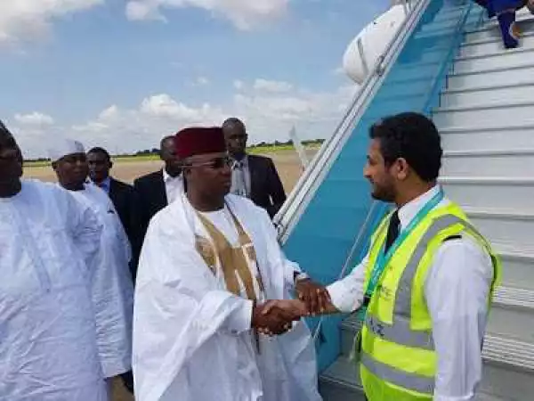 Photos: Gov Bindow Storms Adamawa Airport As First Set Of Pilgrims Leaves For Saudi Arabia